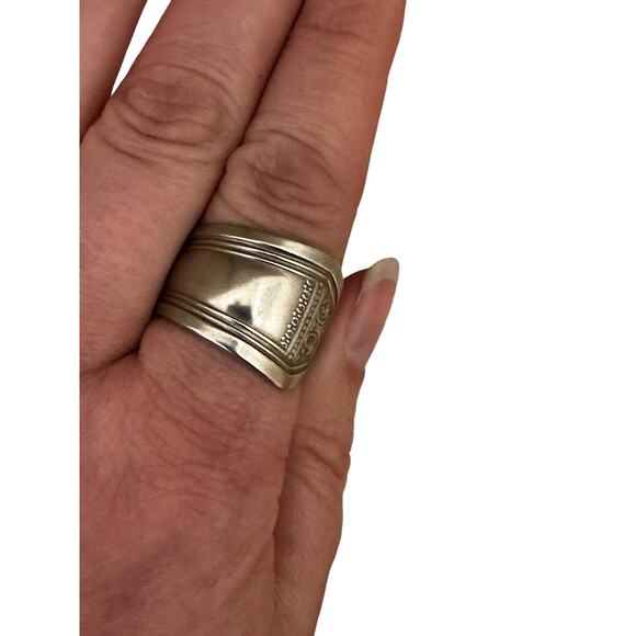 Unisex Size 9 Sterling Silver Plated Spoon Ring - Picture 4 of 7